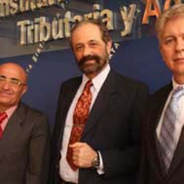 De izq. a derecha: Antonio de la Ossa, Patricio Castro y Decio Pialarissi